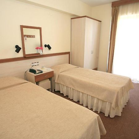 Saturn Hotel كوشاداسيه المظهر الخارجي الصورة
