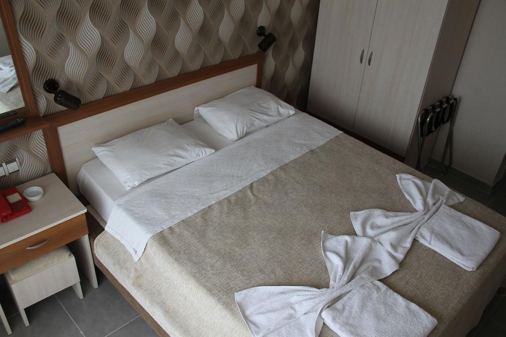 Saturn Hotel كوشاداسيه المظهر الخارجي الصورة