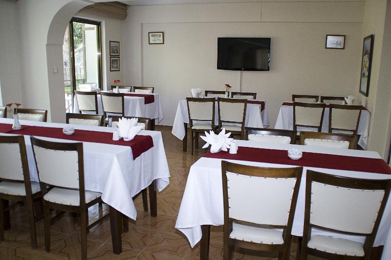 Saturn Hotel كوشاداسيه المظهر الخارجي الصورة