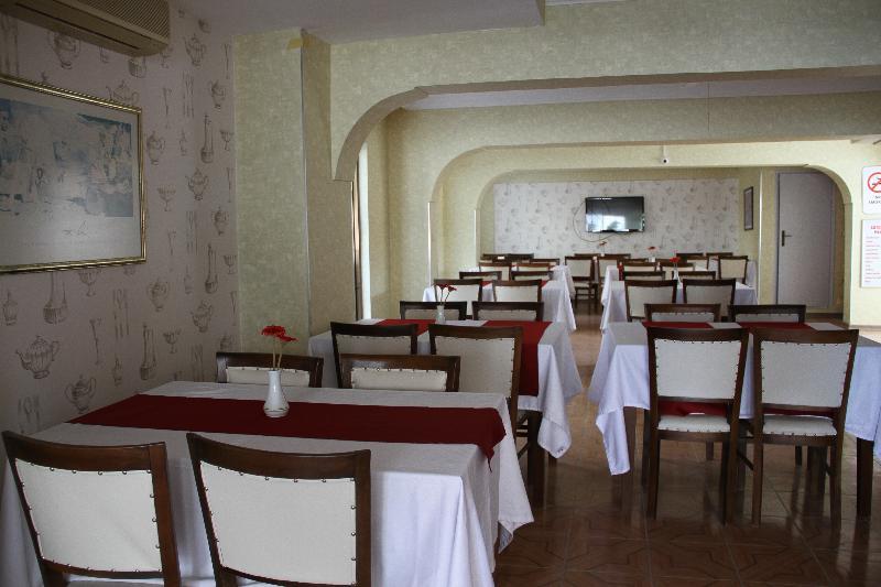 Saturn Hotel كوشاداسيه المظهر الخارجي الصورة