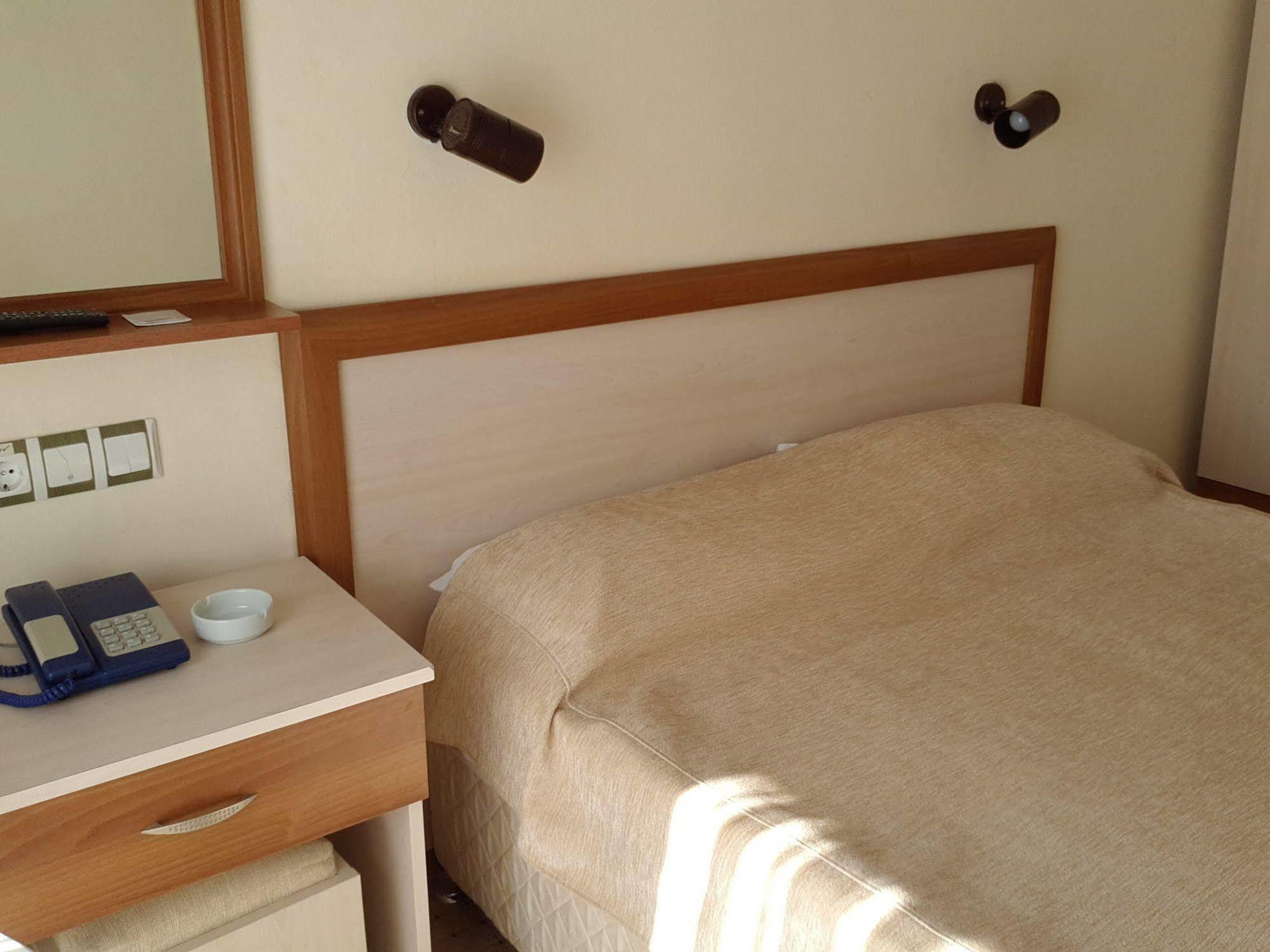 Saturn Hotel كوشاداسيه المظهر الخارجي الصورة