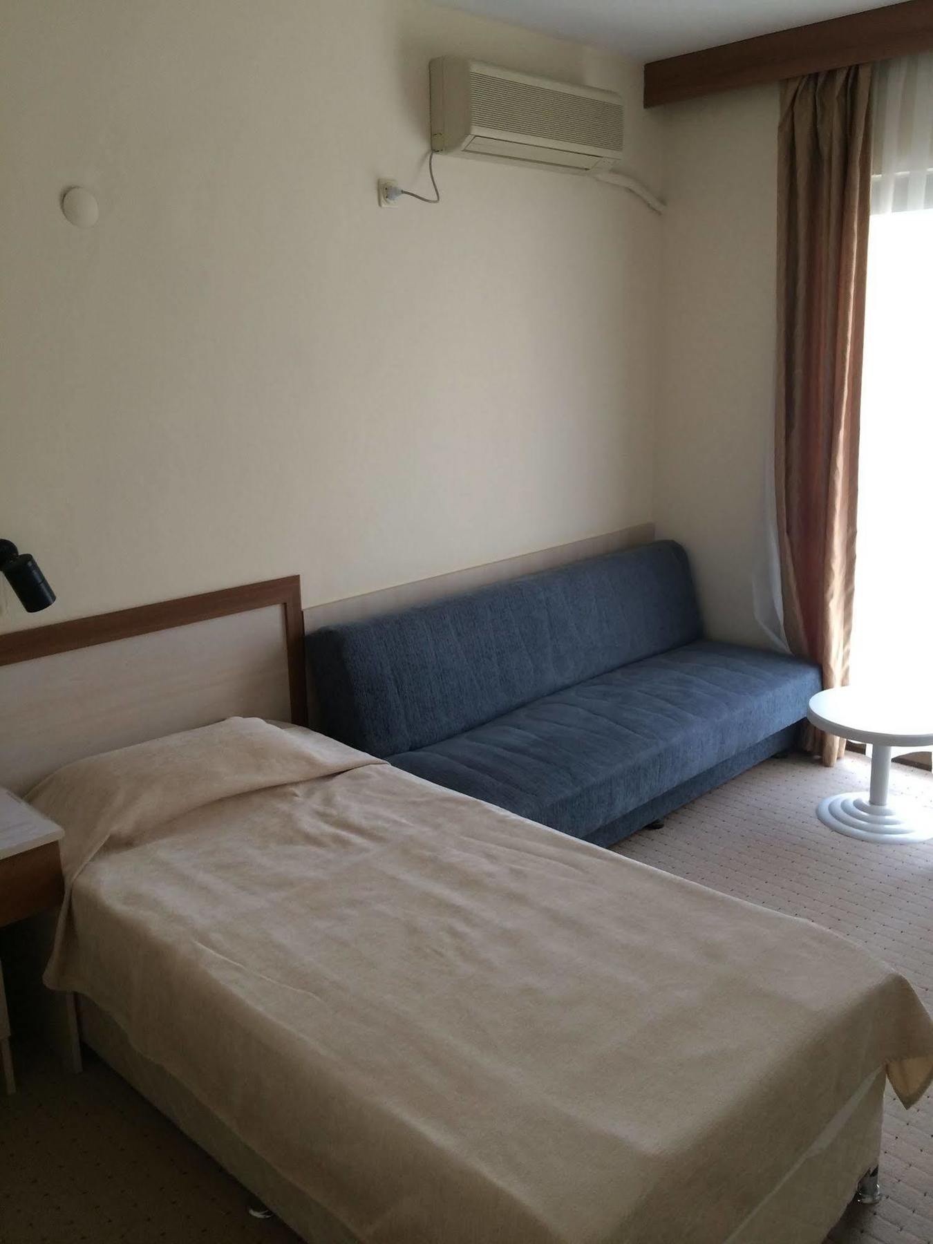 Saturn Hotel كوشاداسيه المظهر الخارجي الصورة