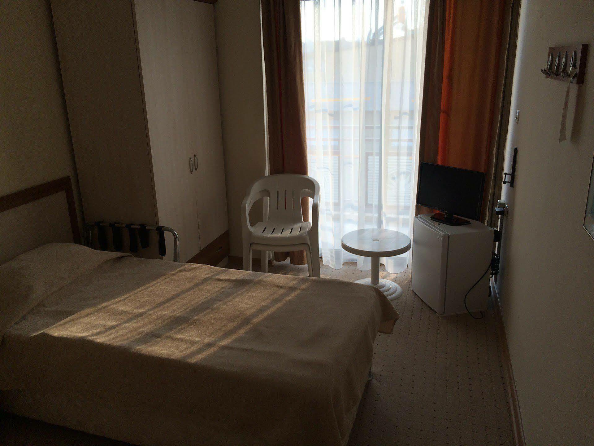 Saturn Hotel كوشاداسيه المظهر الخارجي الصورة
