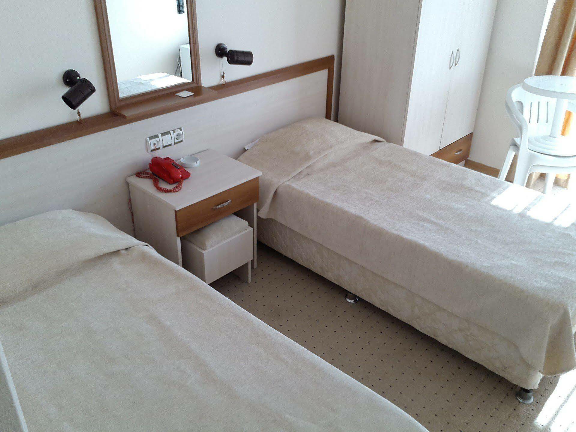Saturn Hotel كوشاداسيه المظهر الخارجي الصورة
