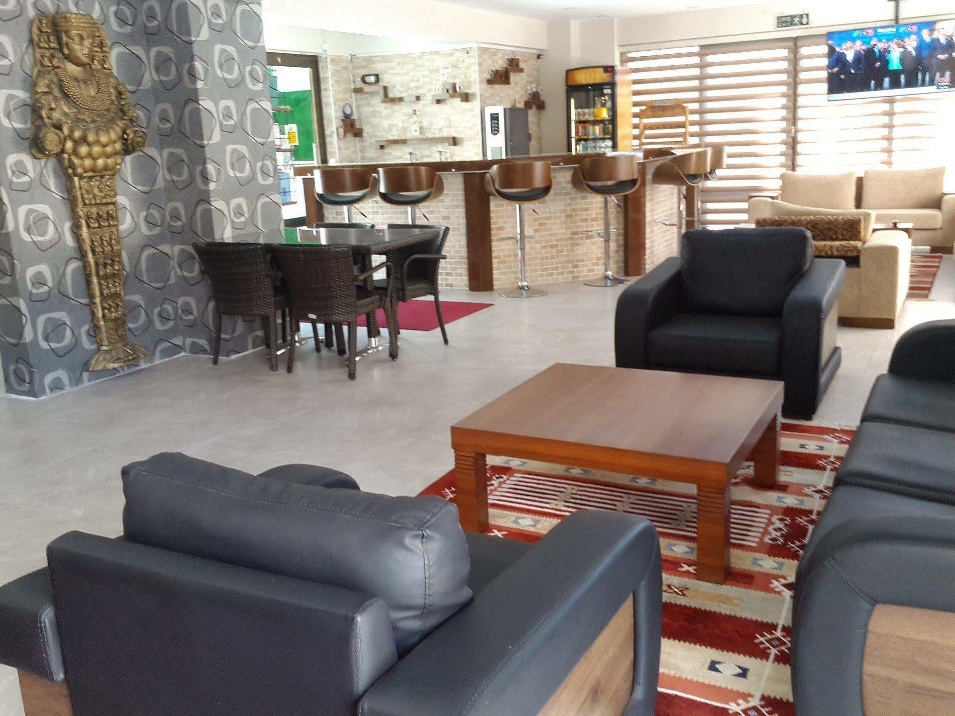 Saturn Hotel كوشاداسيه المظهر الخارجي الصورة